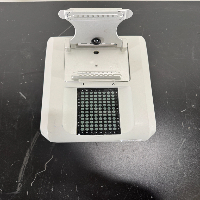 Thermo Scientific NanoDrop 8000 Spectrophotometer image 3